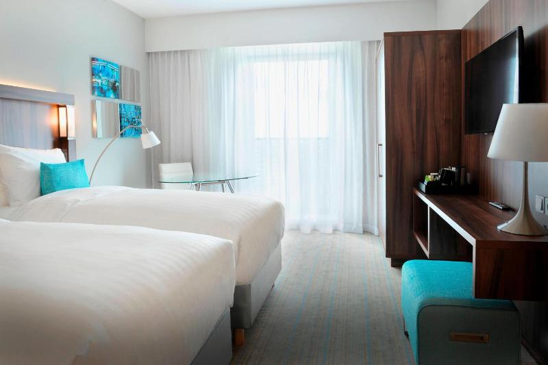 Standard Twin Room image 1