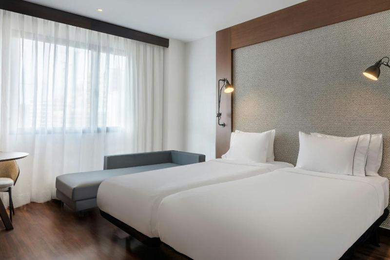 Triple Standard Twin, Guest room, 3 Twin/Single Bed(s) image 4