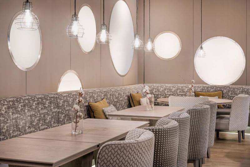 AC Hotel Alicante - image 2