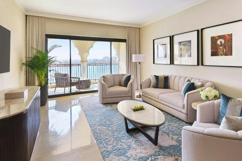 Executive Suite image 4