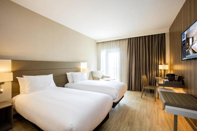 Guest room,  Twin/Single Bed(s) image 3