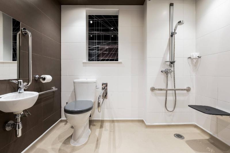 AC Hotel Birmingham - image 7