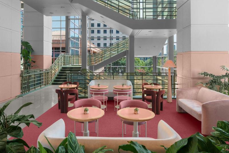 Renaissance Austin Downtown Hotel - image 16