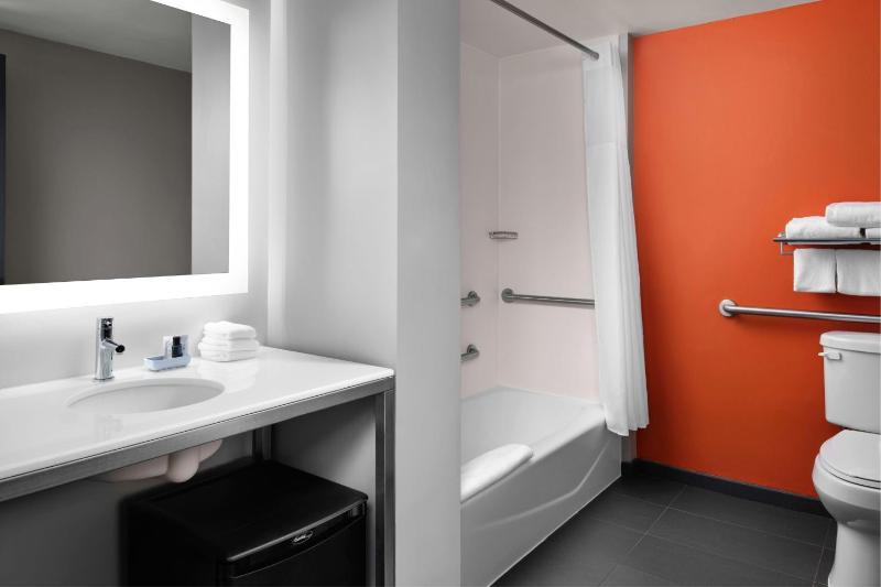 Aloft by Marriott Austin Downtown - image 34
