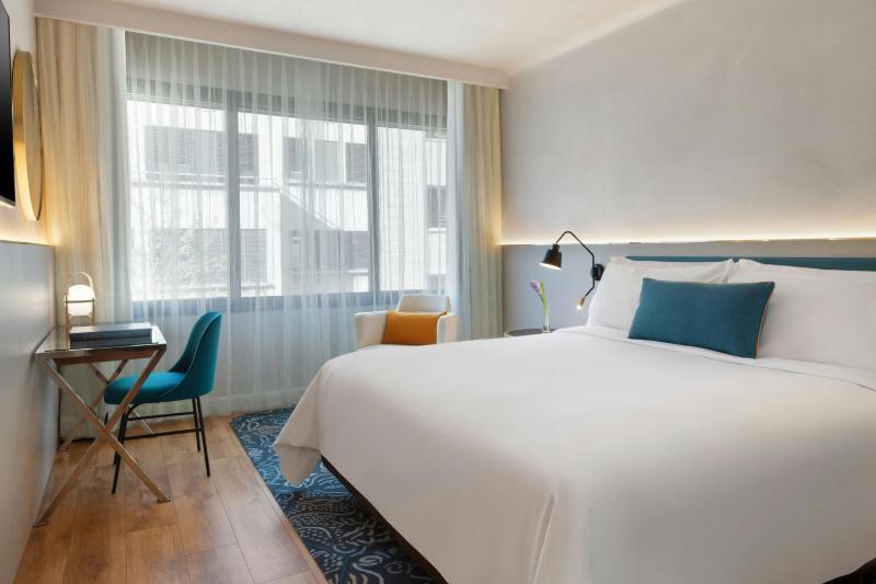 Urban Essential King Room image 1