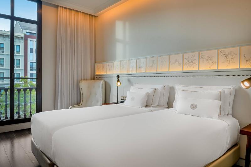 Madras Twin Room image 1