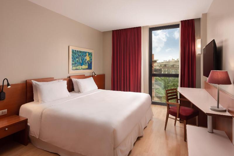 Classic King Room image 4
