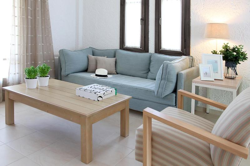 Skopelos Village Hotel - image 17