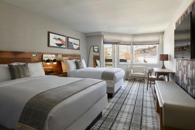 Queen Room with Two Queen Beds image 1