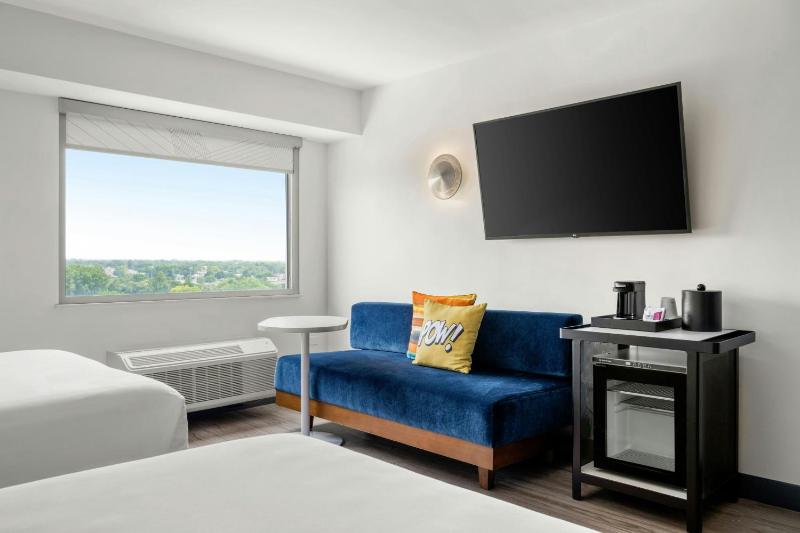 Queen Room with Two Queen Beds image 1