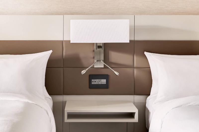 Queen Room with Two Queen Beds and Roll-in Shower - Mobility and Hearing Accessible image 4