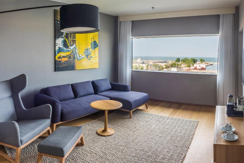 One-Bedroom King Suite image 1