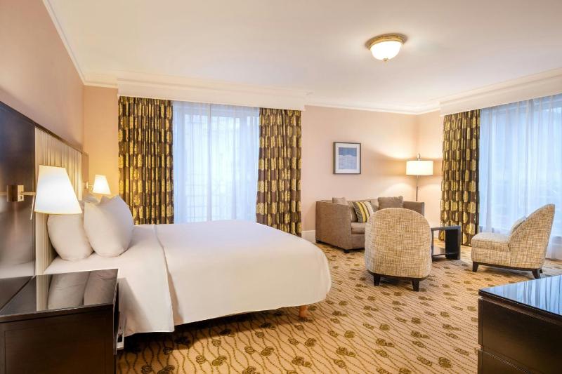 Junior Suite, Club Lounge Access image 1