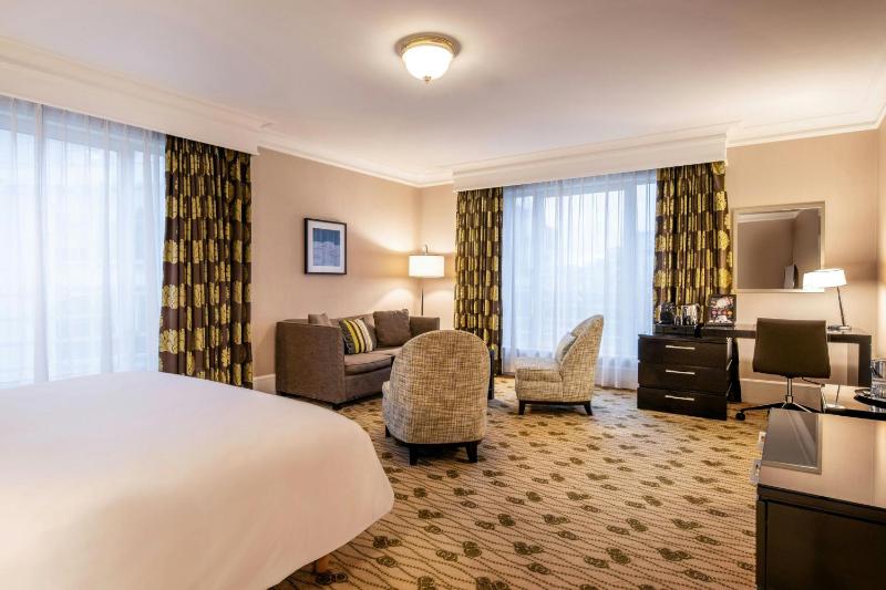 Junior Suite, Club Lounge Access image 3