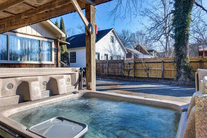Three-Bedroom Chalet image 1