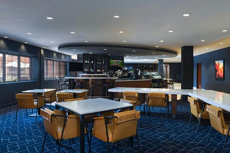 Courtyard by Marriott Scottsdale Old Town - image 9