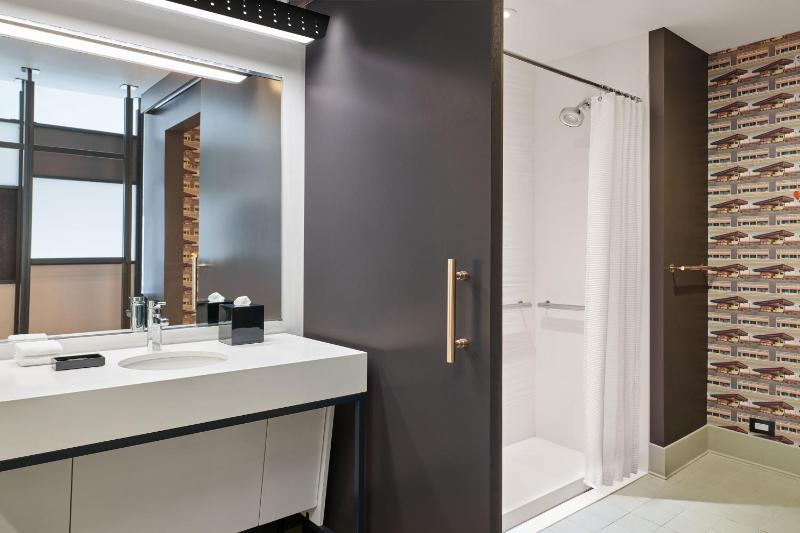King Room with Roll-in Shower - Mobility and Hearing Accessible image 2
