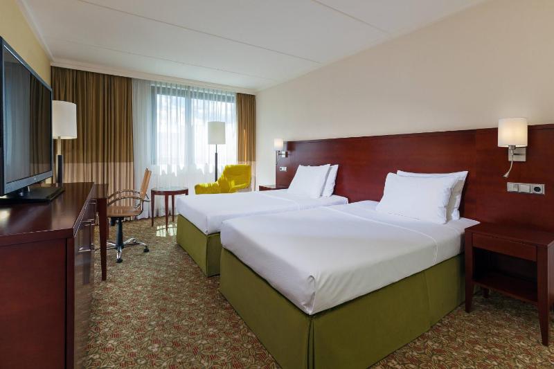 Larger Guest room, 2 Twin/Single Bed(s) image 3