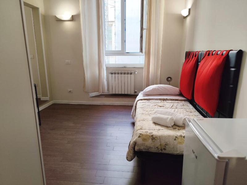 Comfort Triple Room image 4