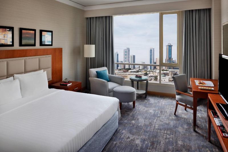 Diplomatic Suite, Club lounge access, Suite, 1 King image 1