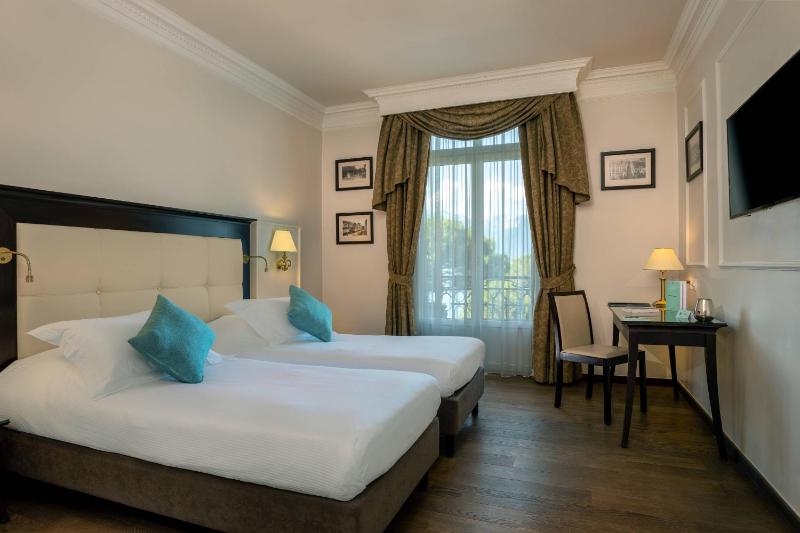 Superior Partial Lakeview, Guest room, 2 Twin/Single Bed(s) image 1