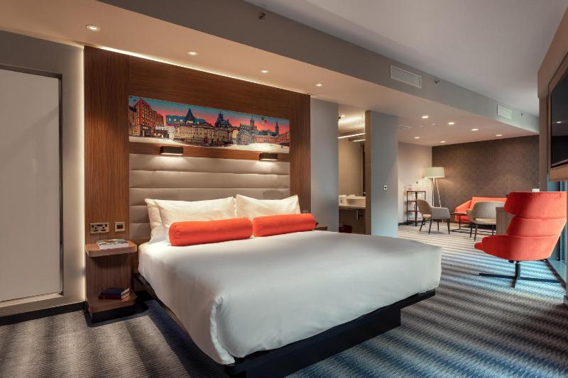 Urban Aloft Suite image 1