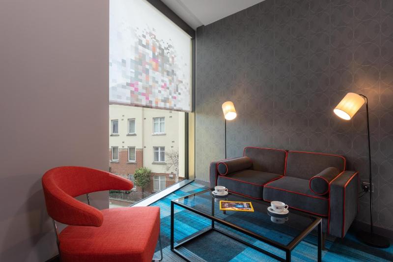 Aloft Suite Room image 3