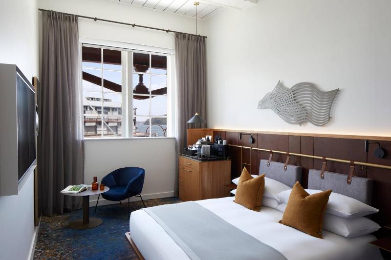 Water View King Room image 1