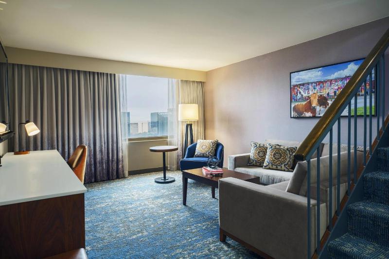 Renaissance Dallas Addison Hotel - image 14