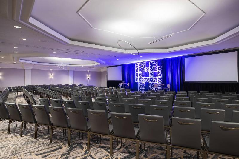 Renaissance Dallas Addison Hotel - image 36