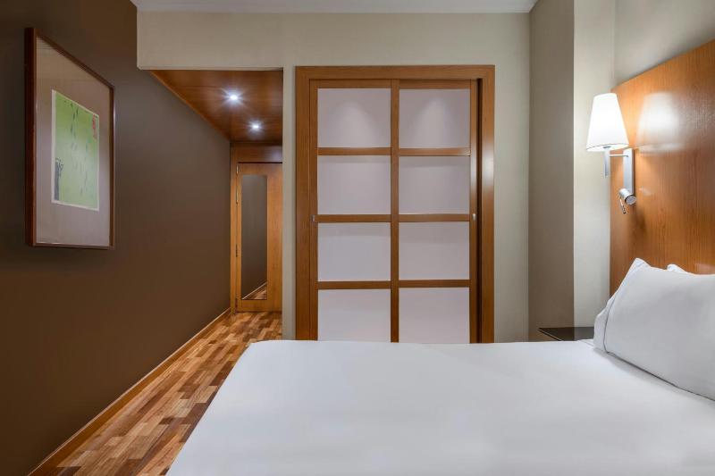 Standard Room, Guest room, 1 Queen image 3