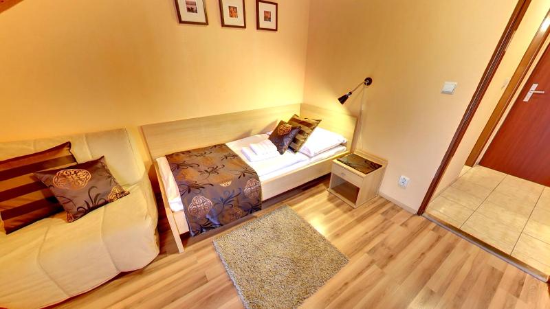 Standard Single Room image 2