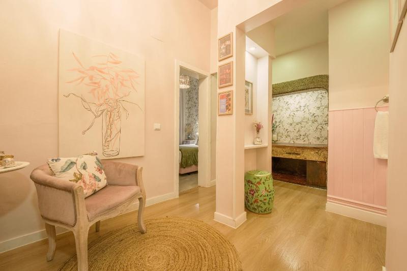 Deluxe Double Room image 4