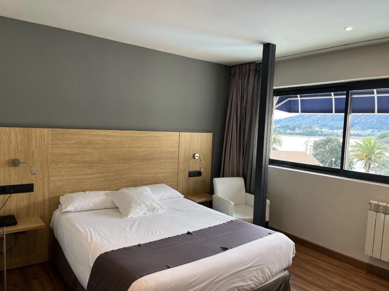 Single Room image 1