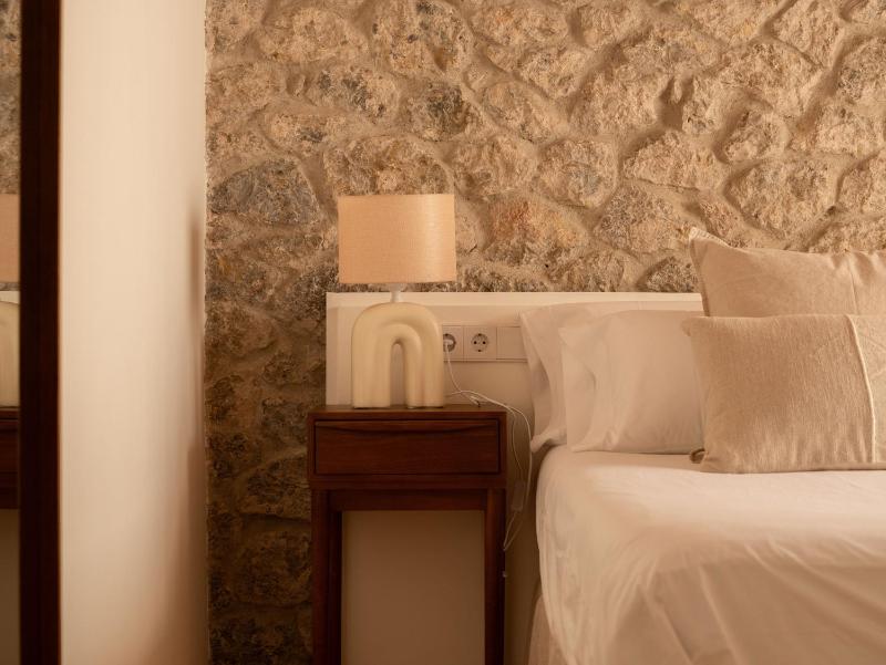 Superior Double or Twin Room image 4