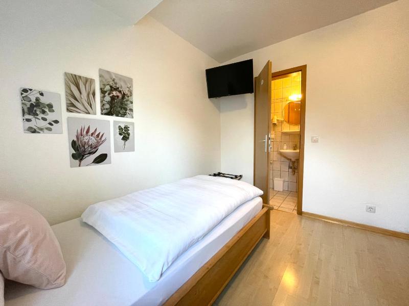Single Room with Private Bathroom image 3