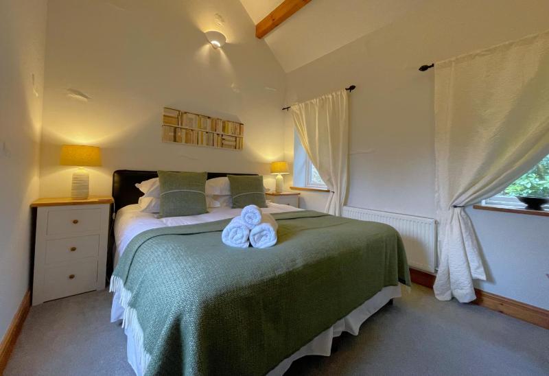 Deer Close Cottage - image 19