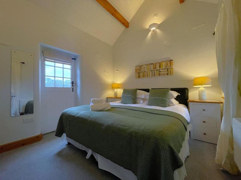 Deer Close Cottage - image 6