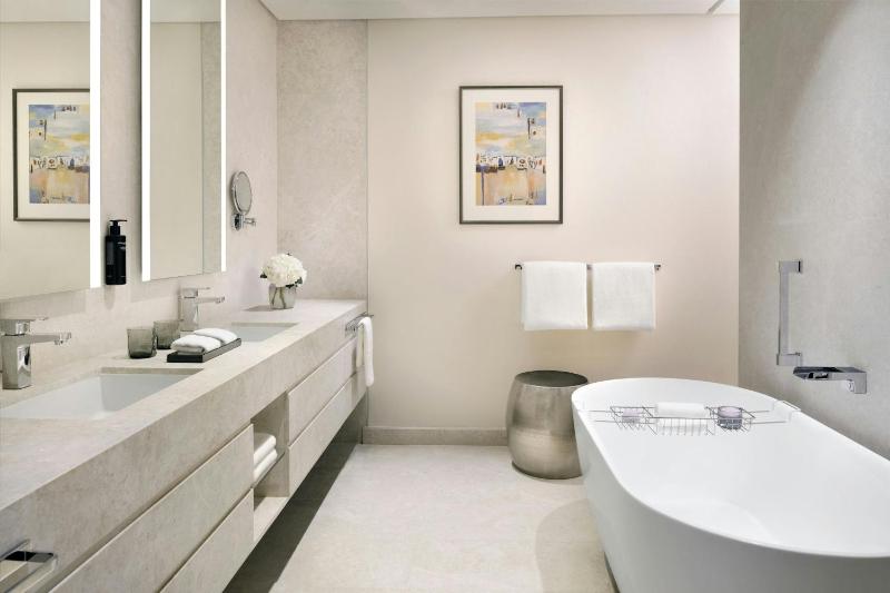 One-Bedroom Residence  image 3