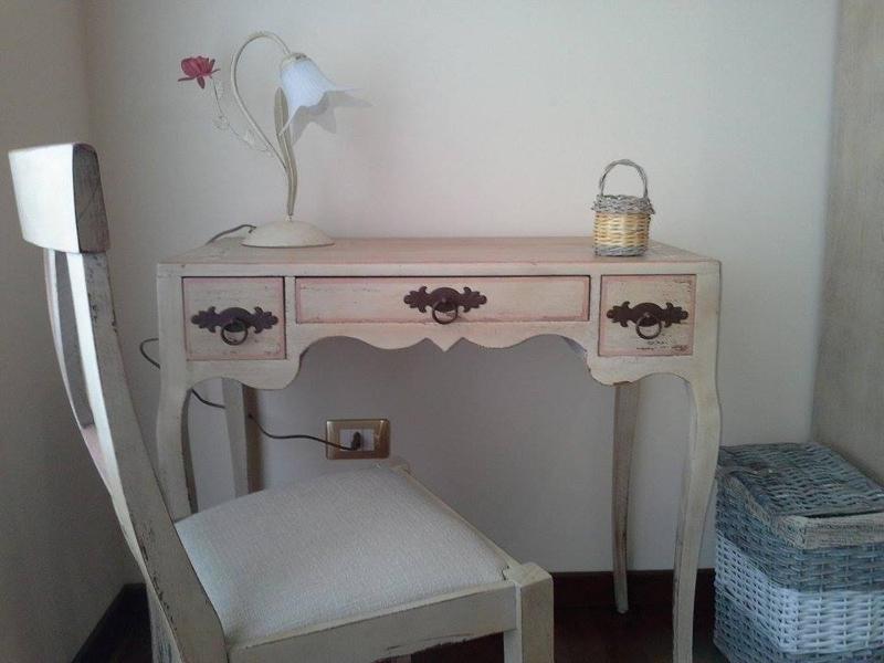 Deluxe Double Room with Balcony image 3