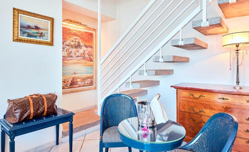 Suite with Terrace and Sea View image 3