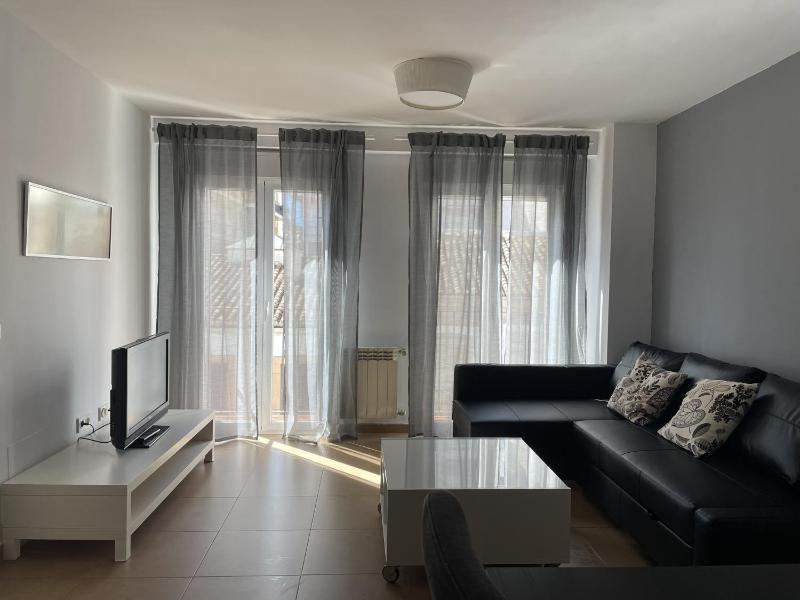 APARTAMENTO EN EL CENTRO DE RONDA - image 13