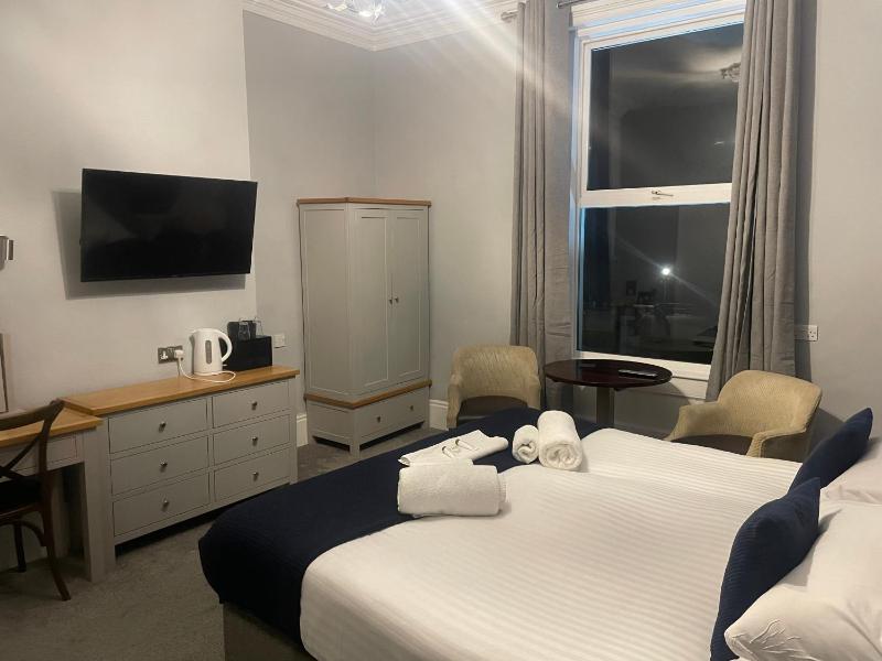 Standard Double or Twin Room with Sea View (Not Pet Friendly) image 4