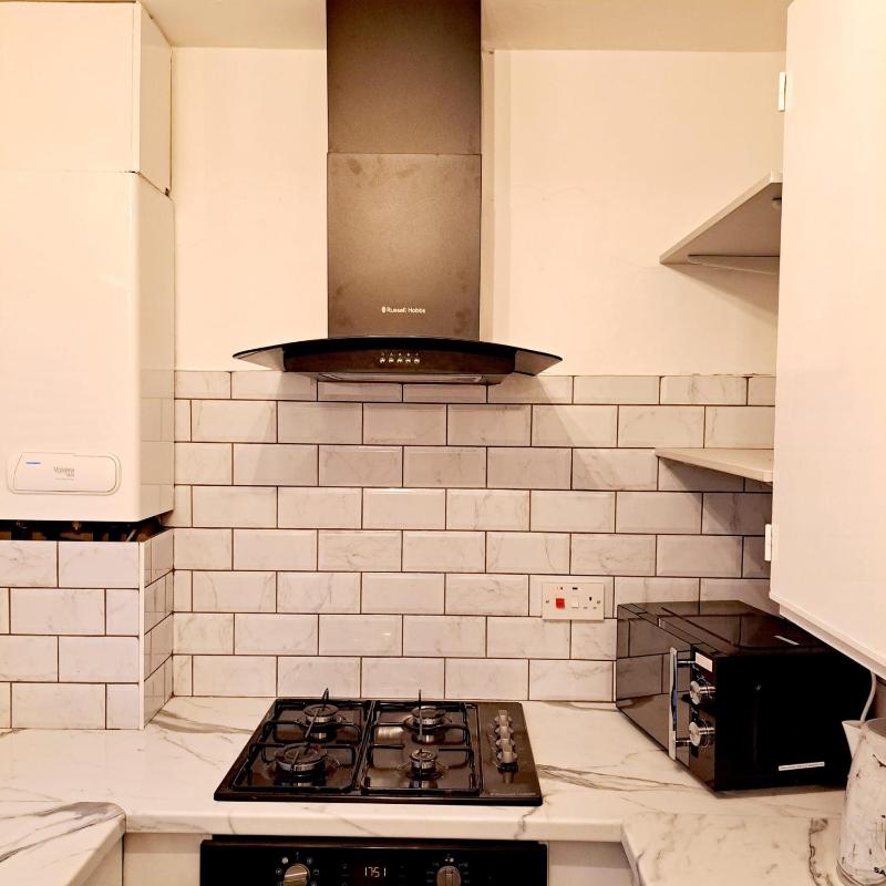 Cozy 2BR Home Pets Welcome  Free Parking  Wifi - image 20