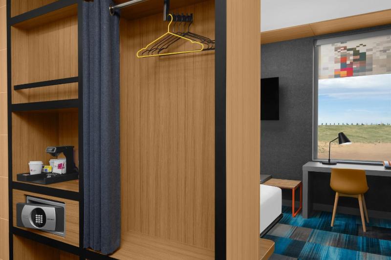 King Suite image 2