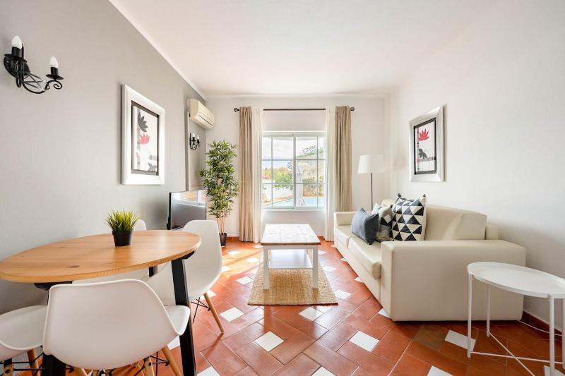 Duplex Apartment with Side Sea View image 3
