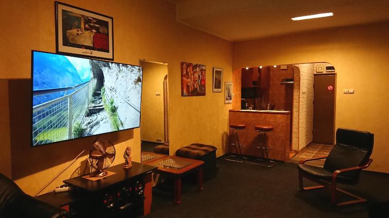 Deluxe Studio image 4