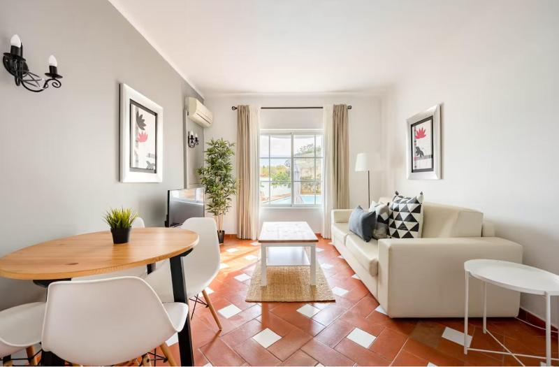 Duplex Apartment with Side Sea View image 1