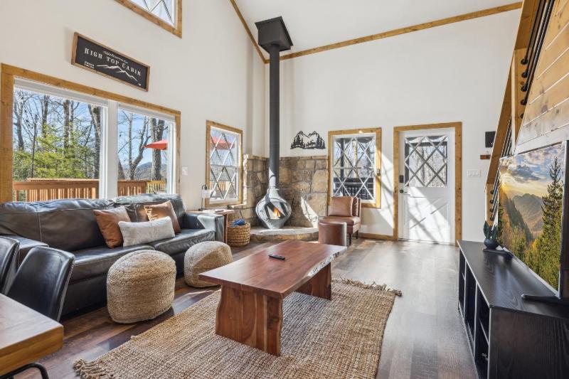 High Top Cabin cabin - image 43