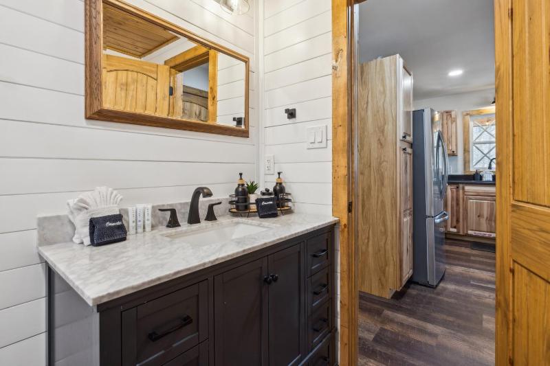 High Top Cabin cabin - image 42